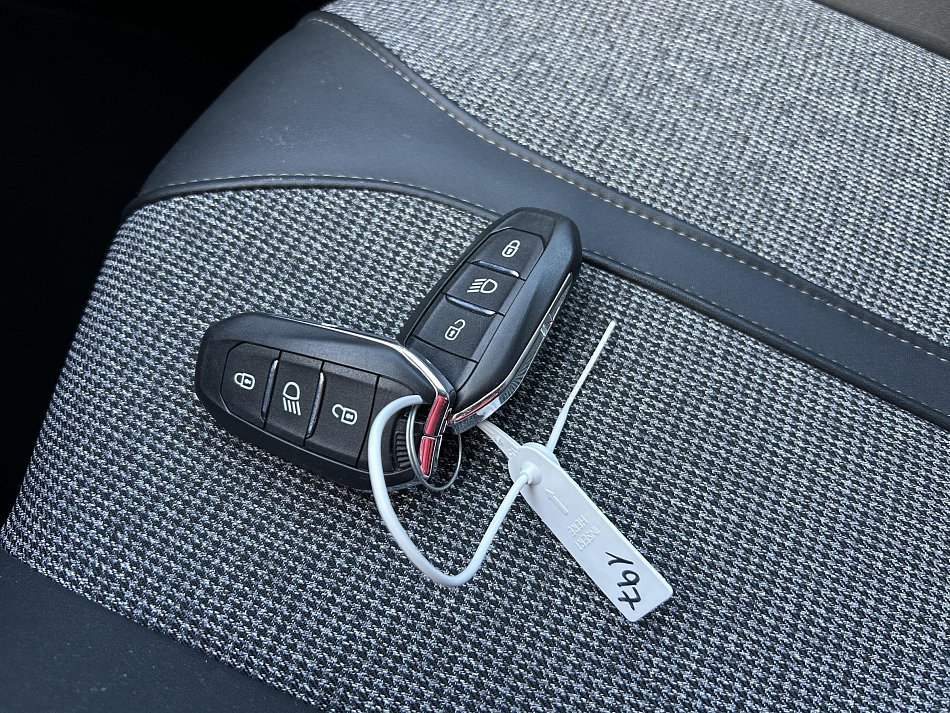 Peugeot 3008 1.2 PT Allure