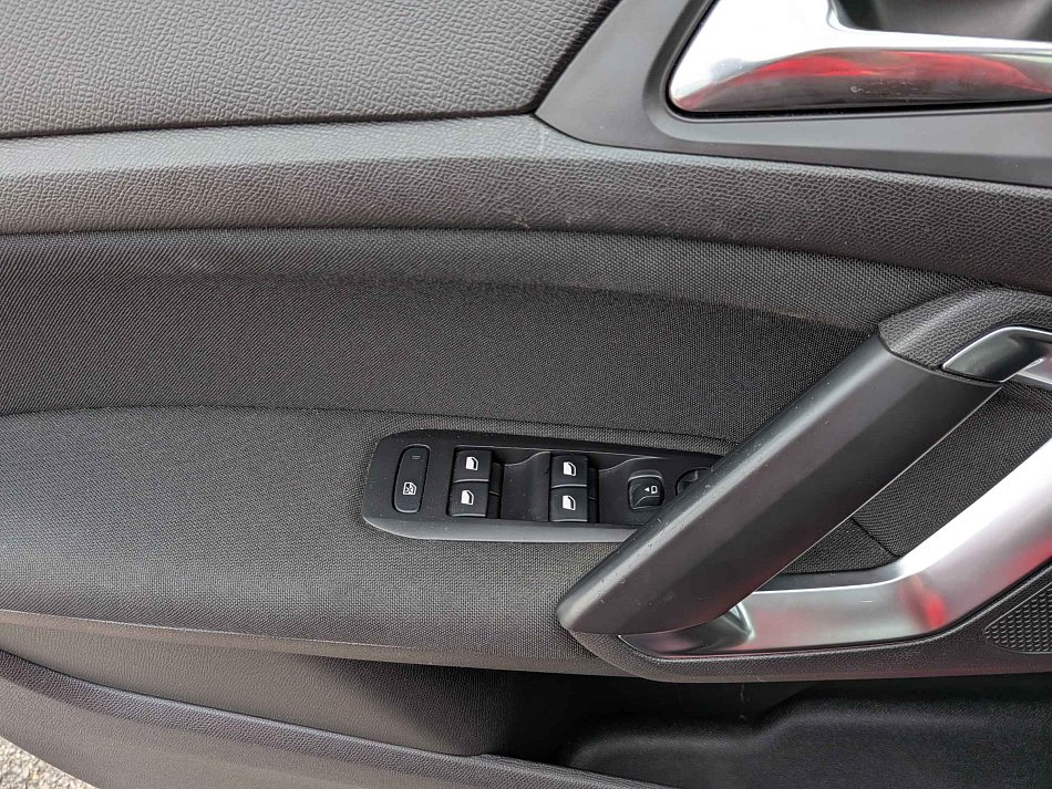 Peugeot 308 1.2PT 