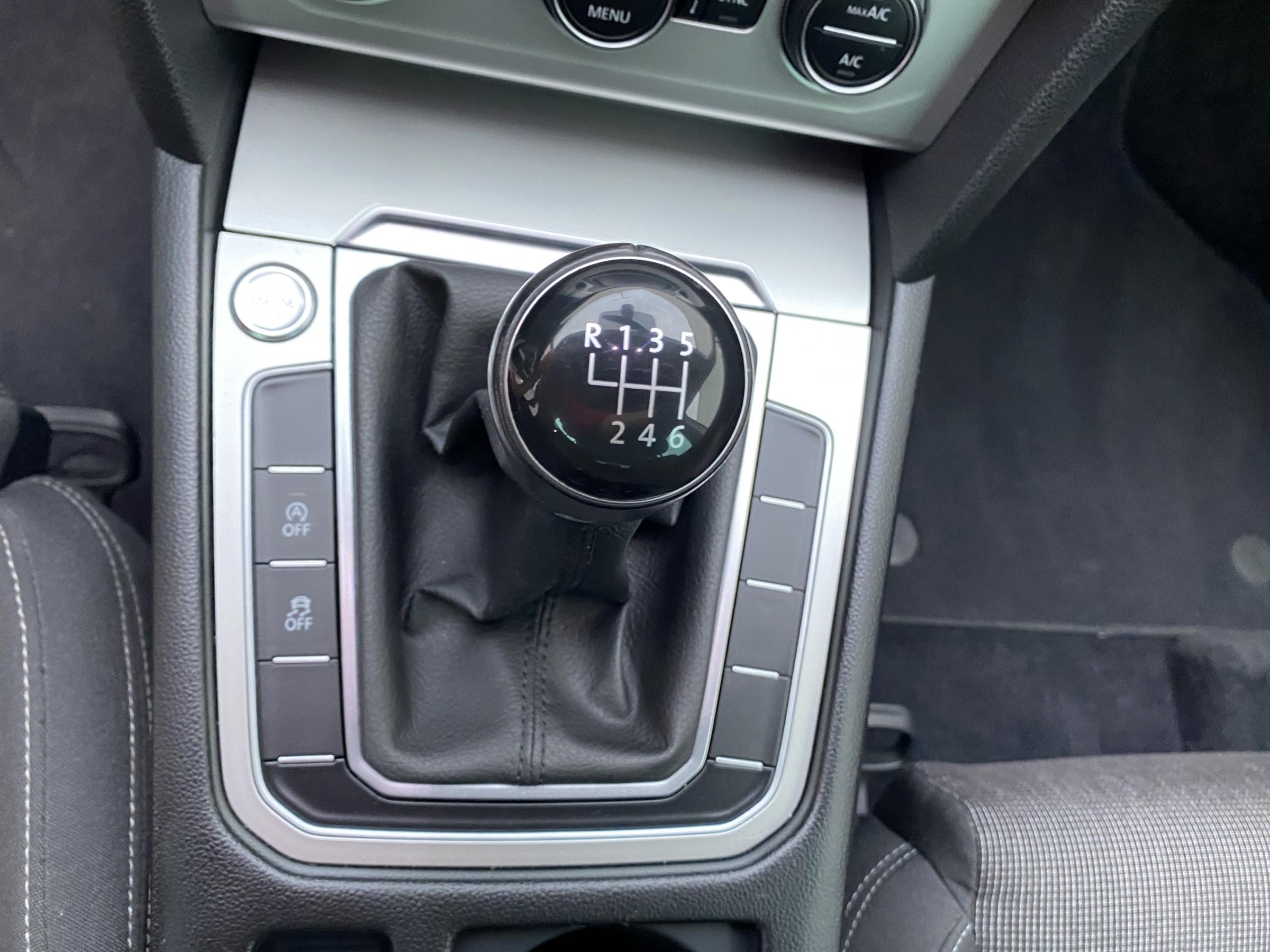 Volkswagen Passat, 2016 - pohled č. 19