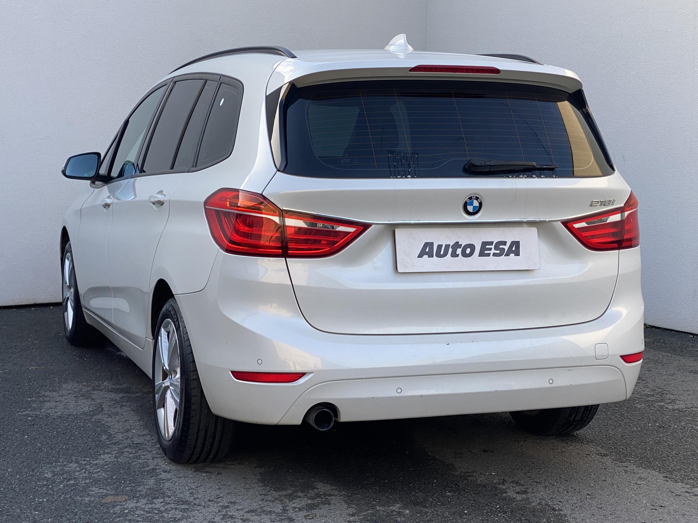 BMW Řada 2, 2017 - pohled č. 6