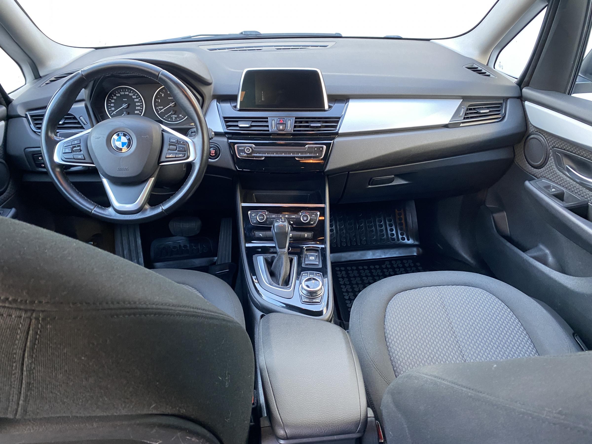 BMW Řada 2, 2017 - pohled č. 8