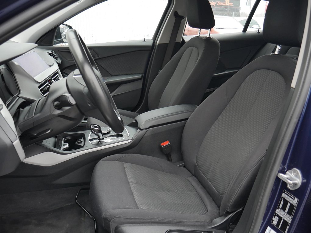 BMW Řada 1 1.5i  118i
