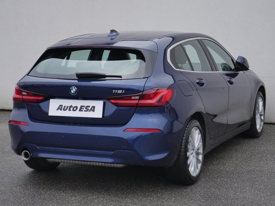 BMW Řada 1 1.5i  118i