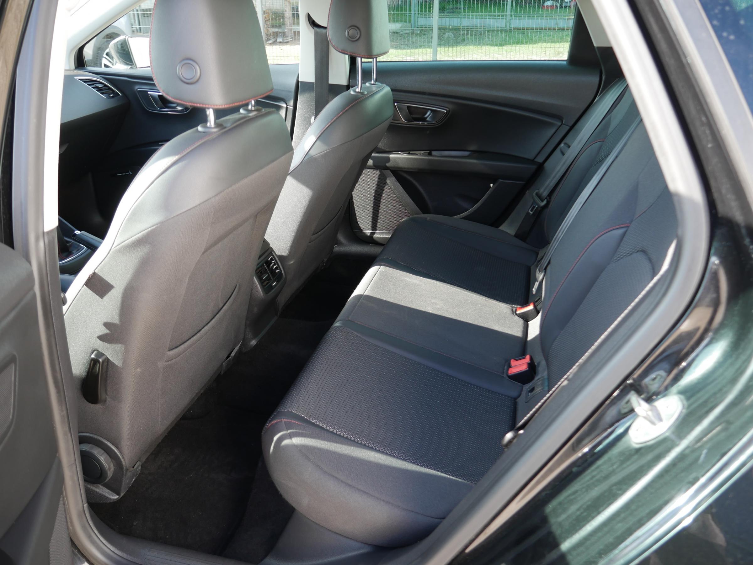 Seat Leon, 2015 - pohled č. 10