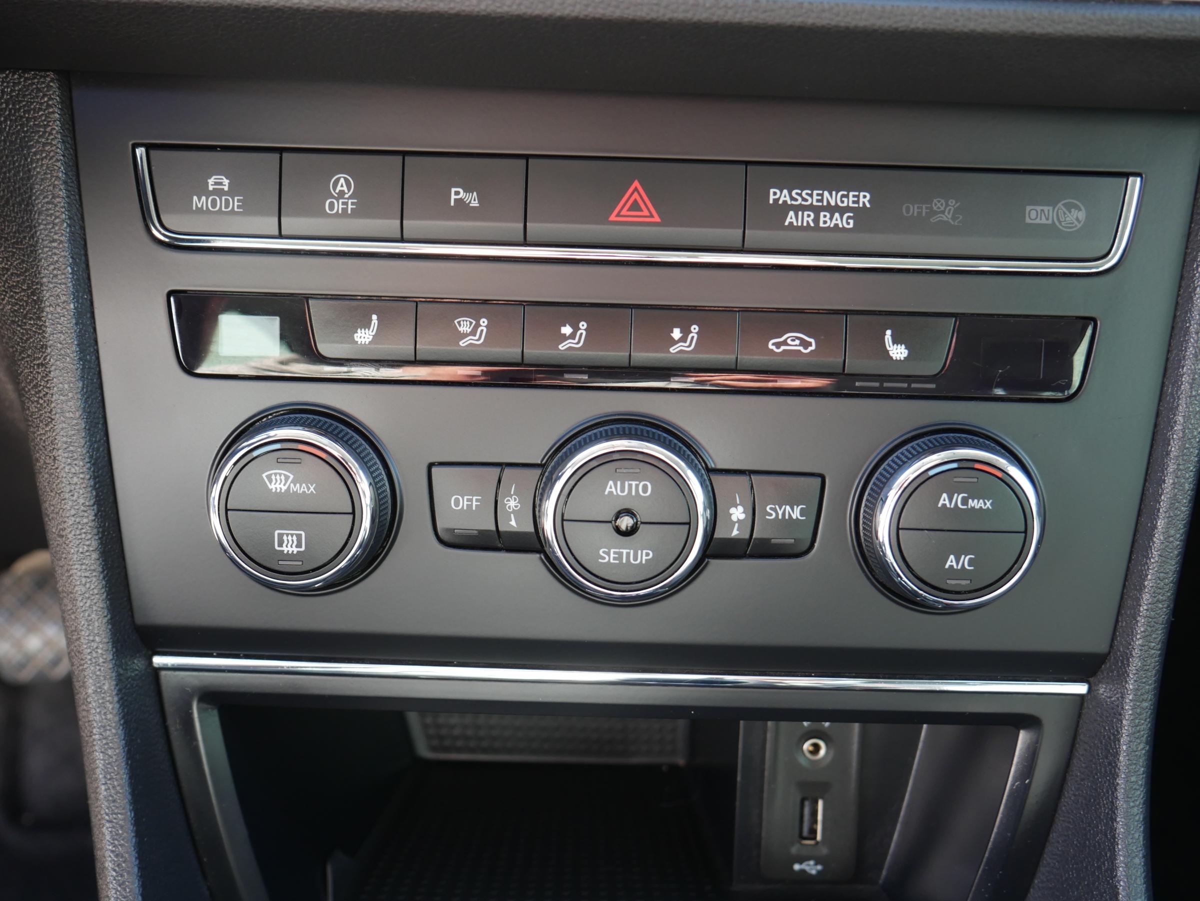 Seat Leon, 2015 - pohled č. 15