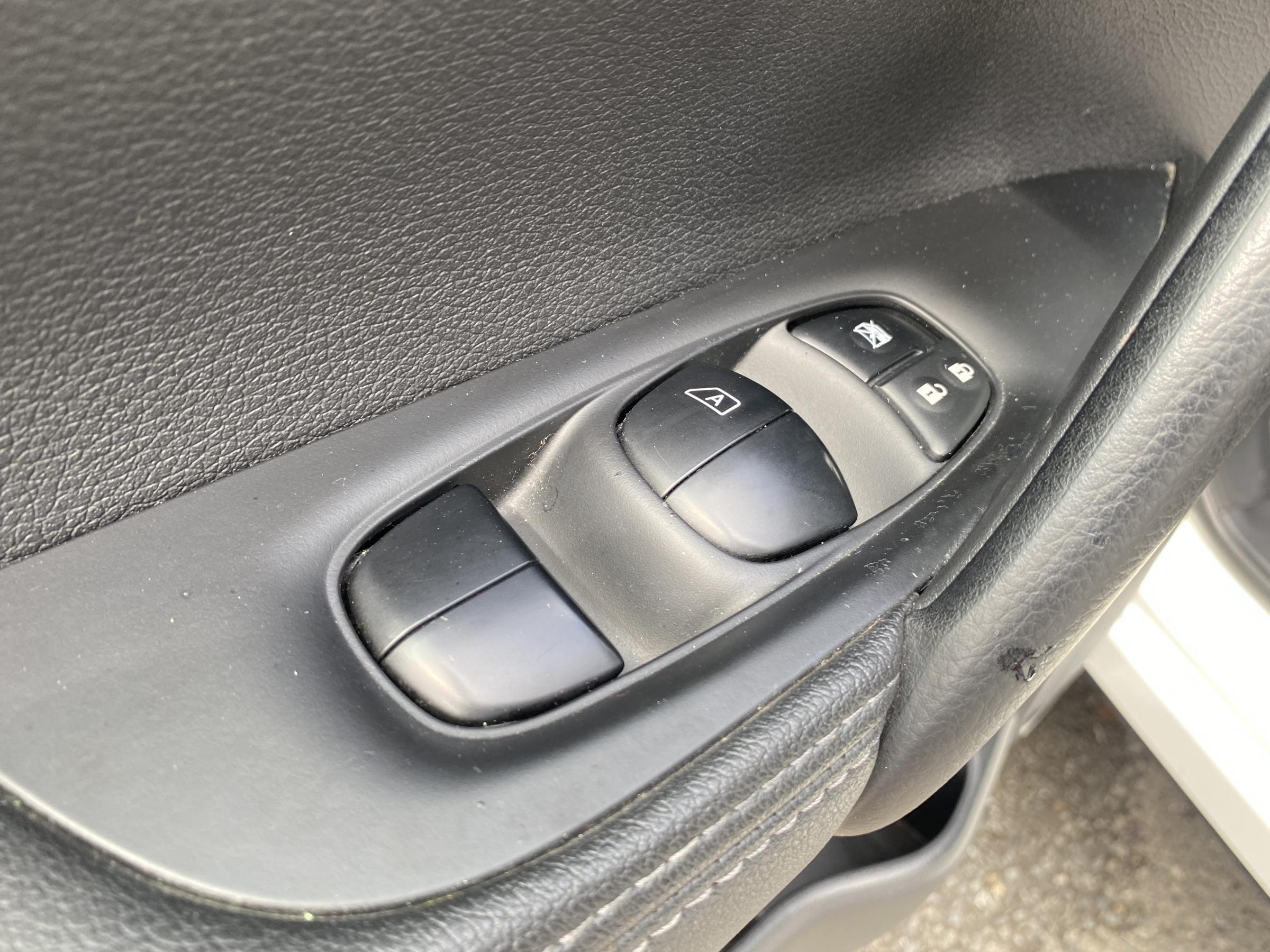 Nissan Qashqai, 2014 - pohled č. 16