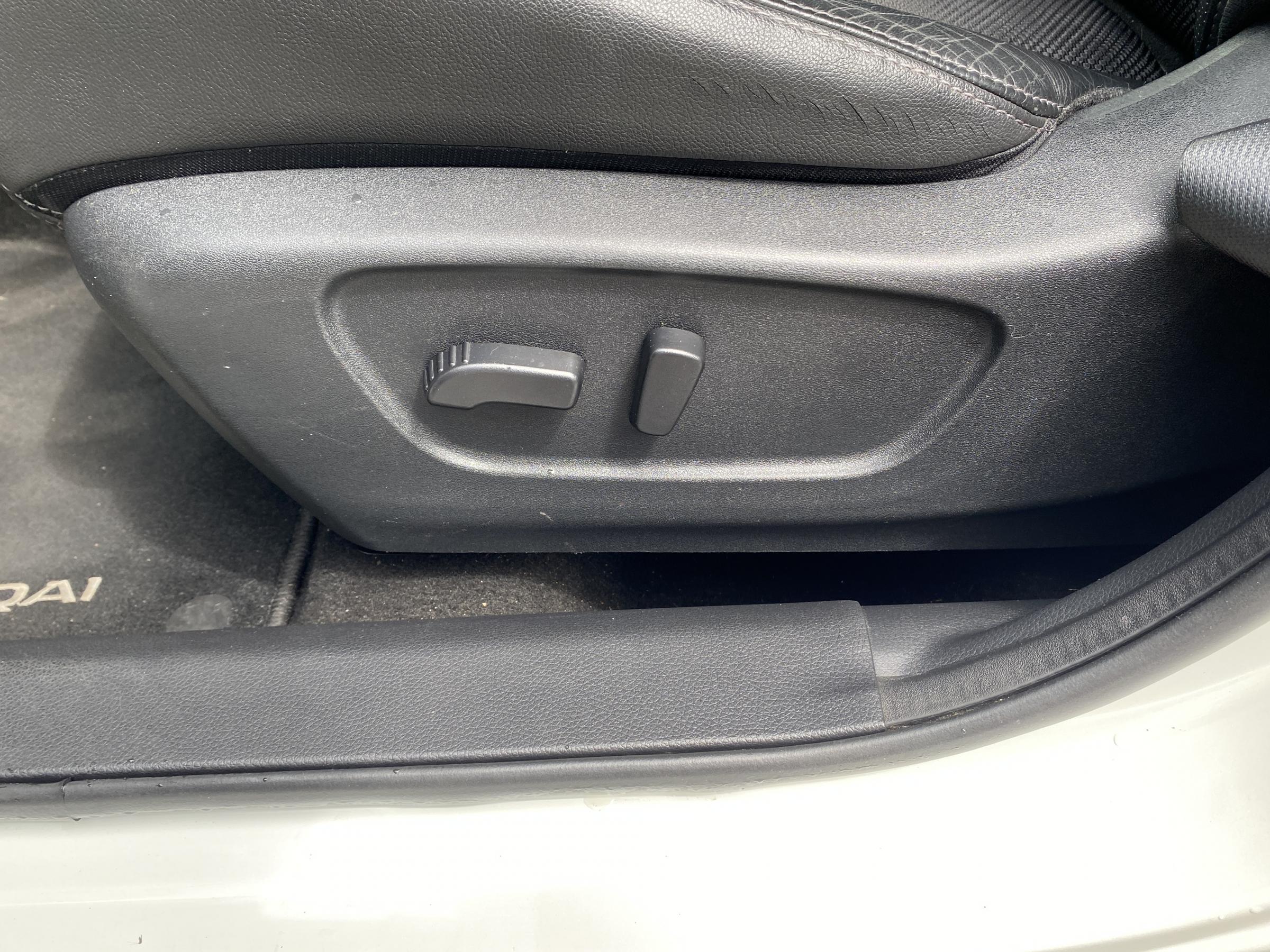 Nissan Qashqai, 2014 - pohled č. 17