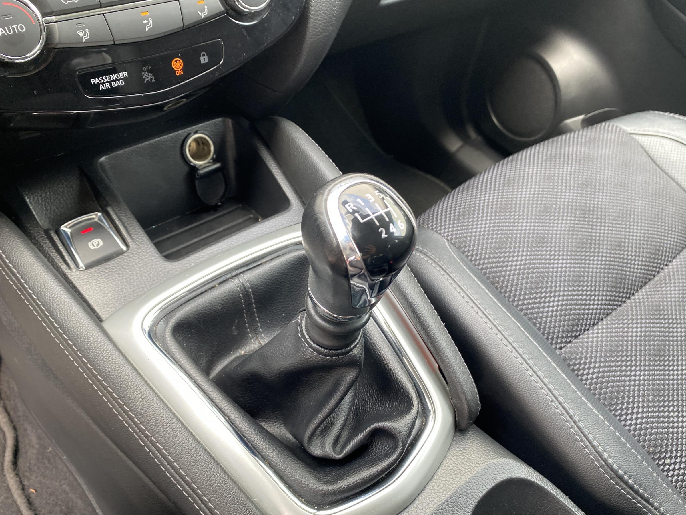 Nissan Qashqai, 2014 - pohled č. 19