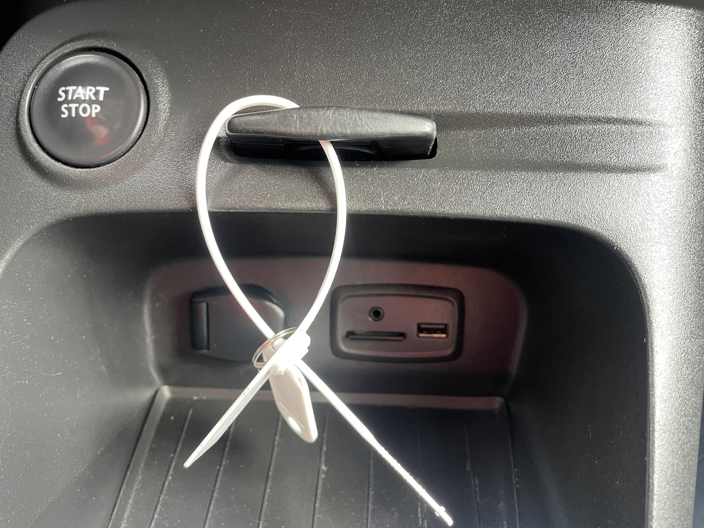 Renault Captur, 2015 - pohled č. 16