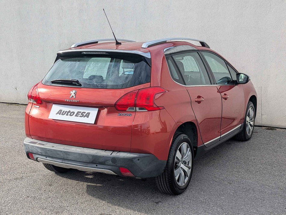 Peugeot 2008 1.2PT 