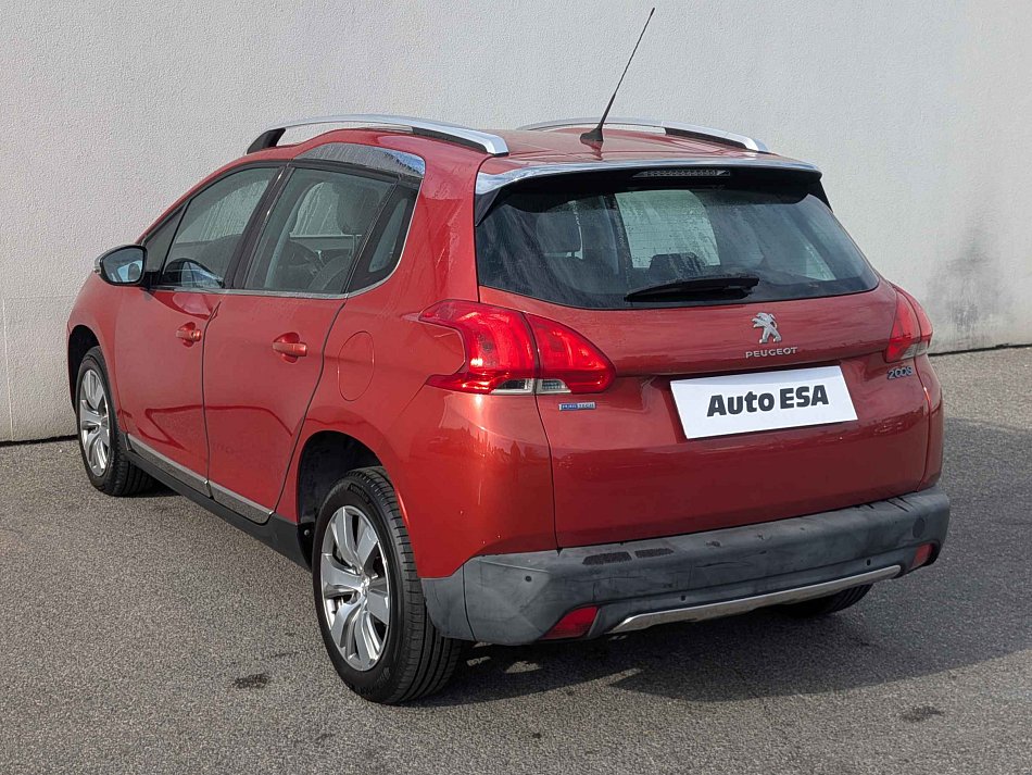 Peugeot 2008 1.2PT 