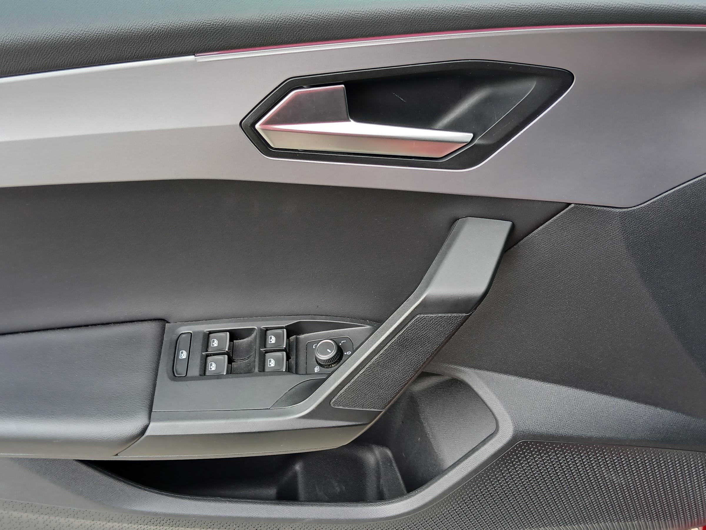 Seat Leon, 2020 - pohled č. 13