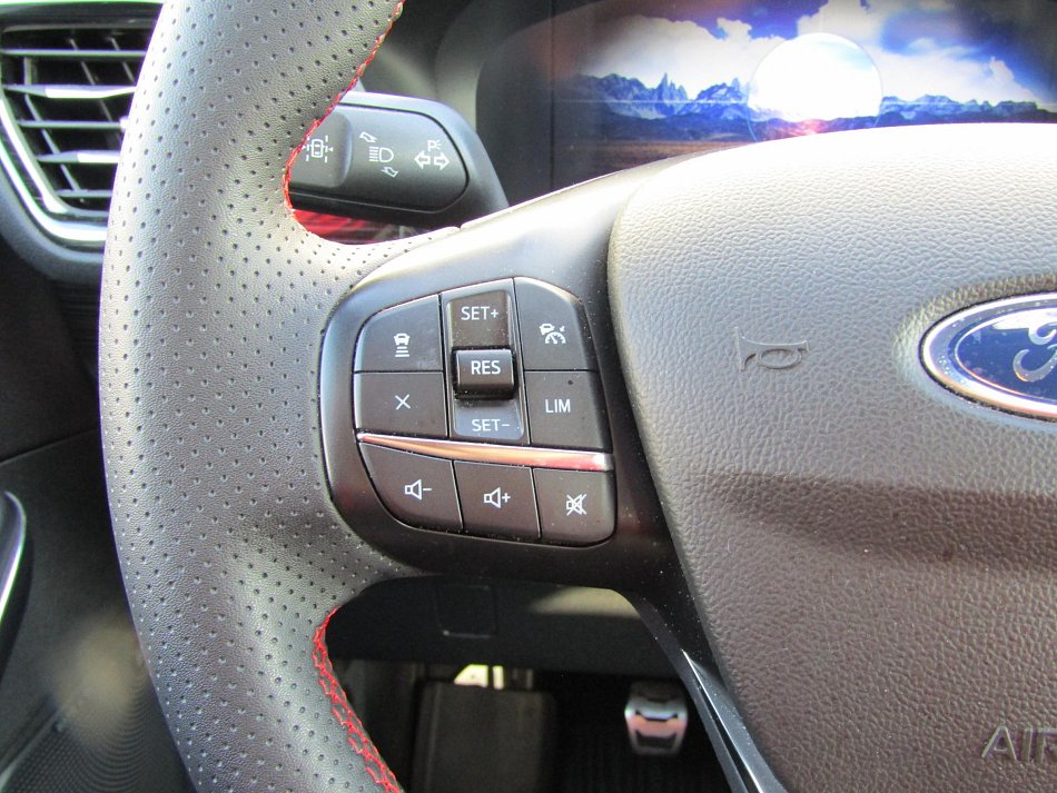 Ford Kuga 1.5EB ST-Line