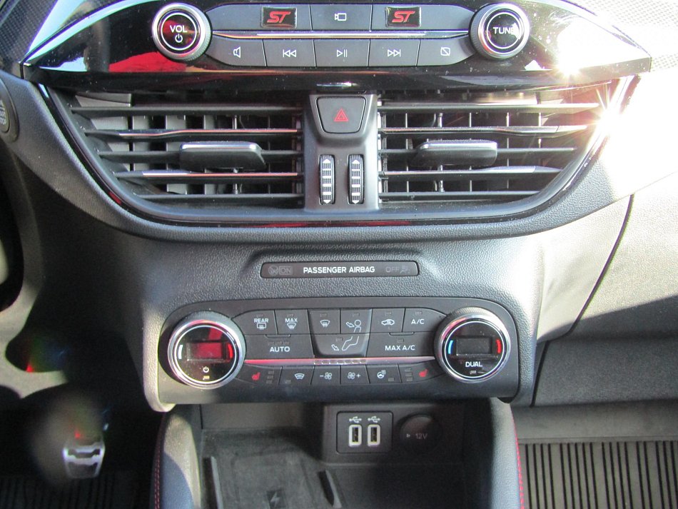 Ford Kuga 1.5EB ST-Line