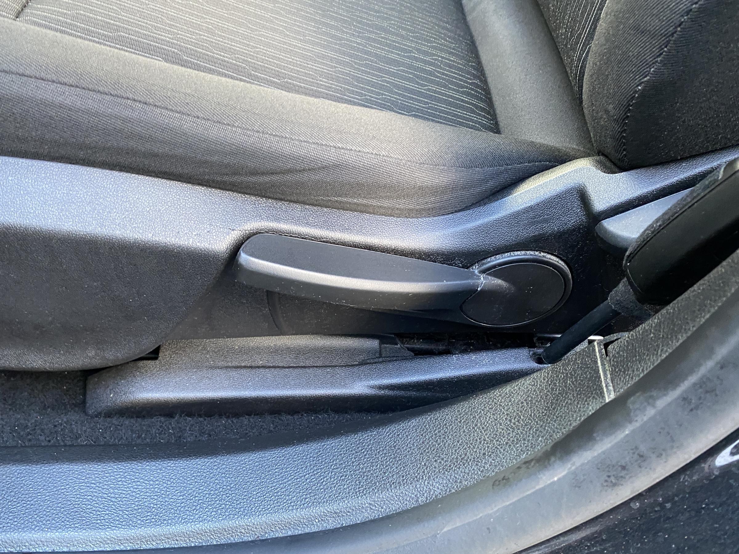 Opel Astra, 2014 - pohled č. 14