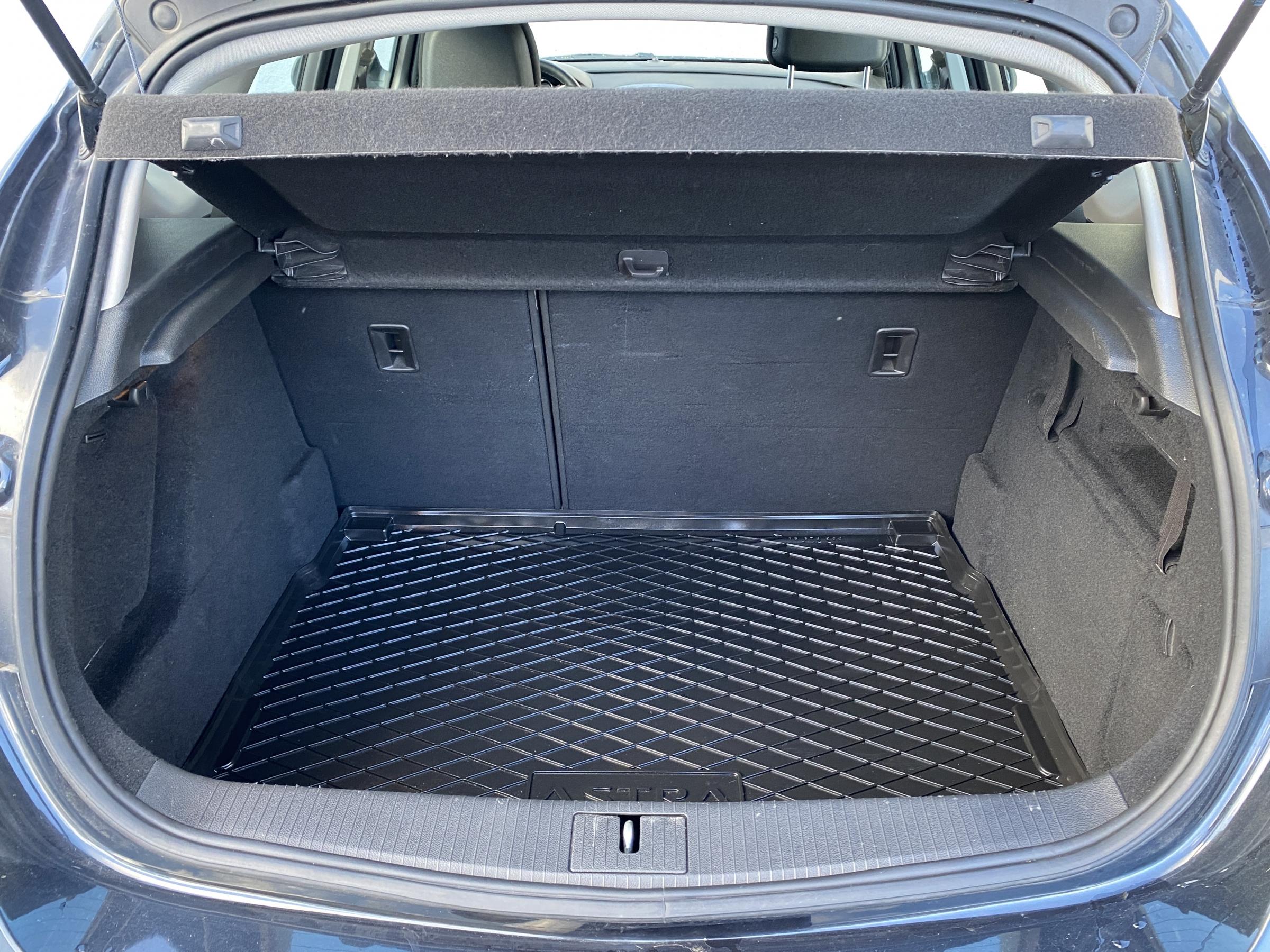 Opel Astra, 2014 - pohled č. 7