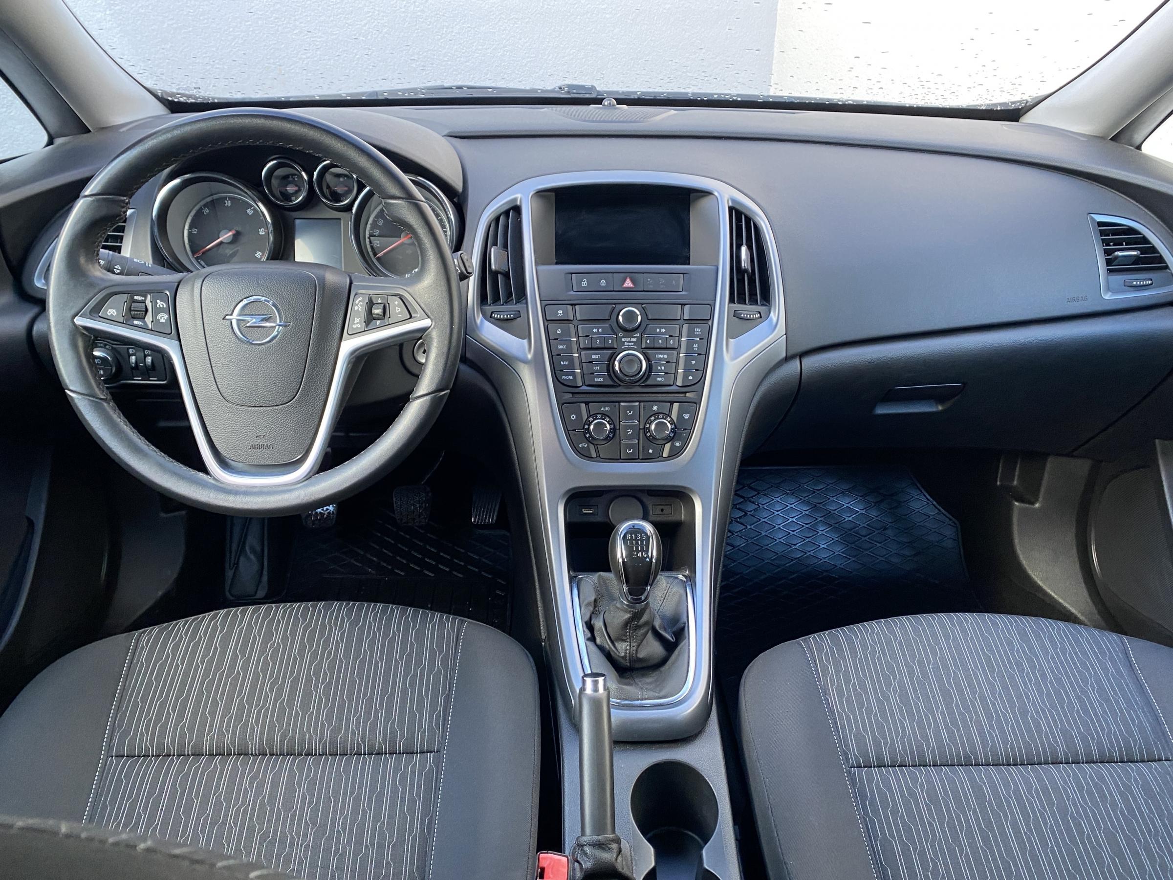 Opel Astra, 2014 - pohled č. 8