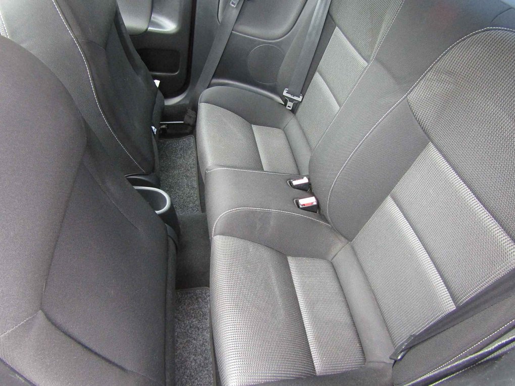 Peugeot 207 1.6i 