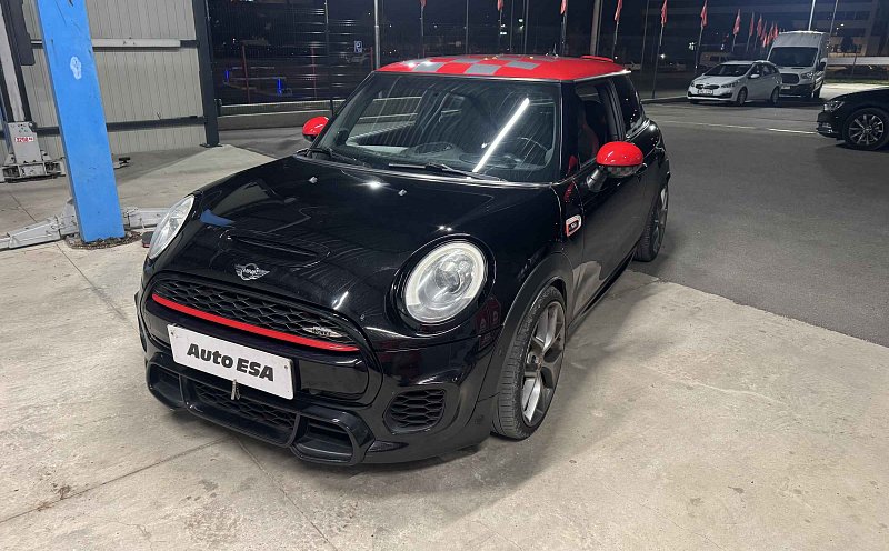 Mini John Cooper Works 2.0i 
