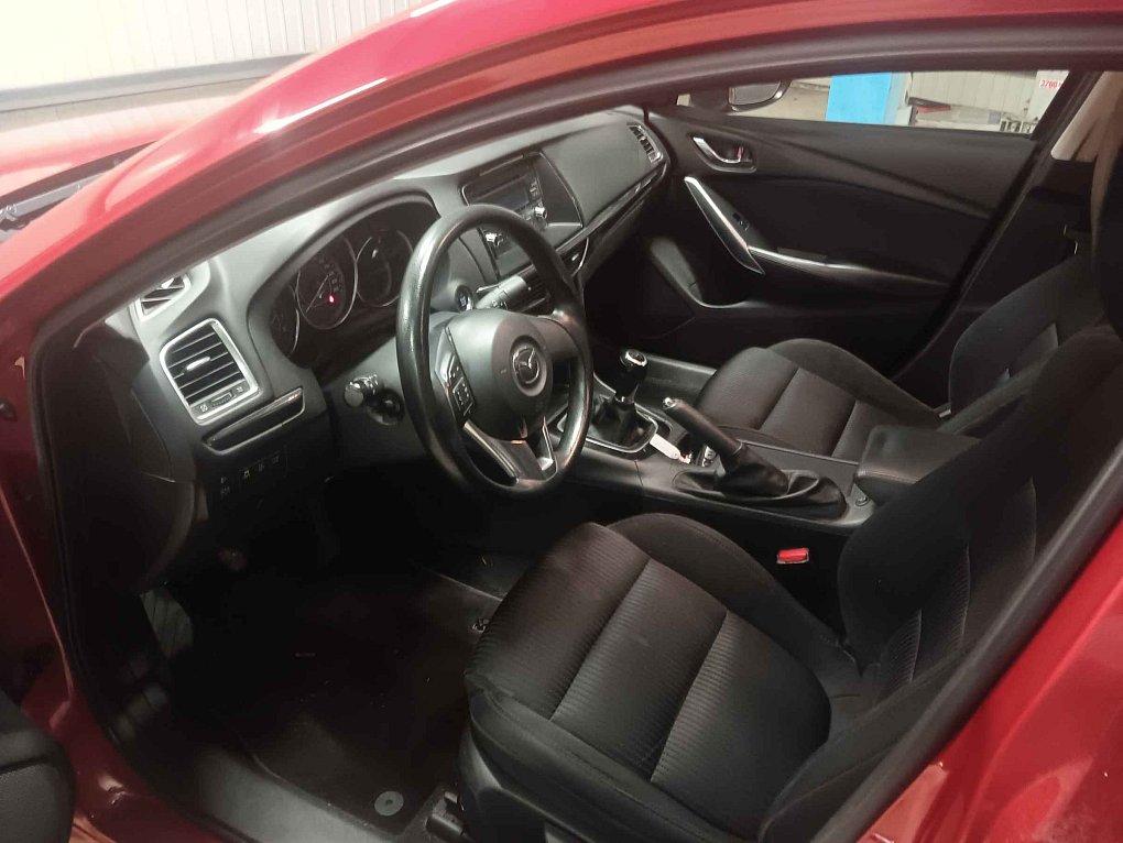 Mazda 6 2.0i 