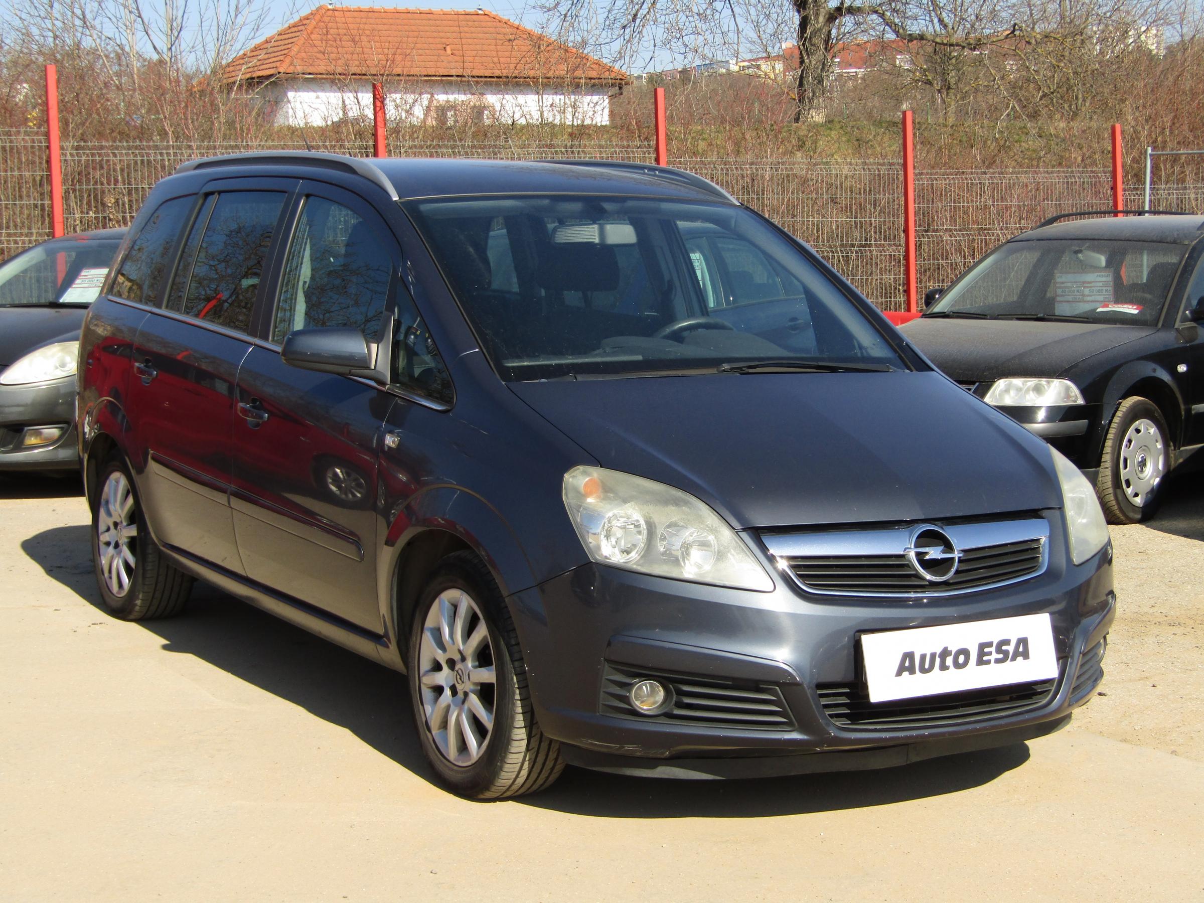 Opel Zafira, 2006 - celkový pohled