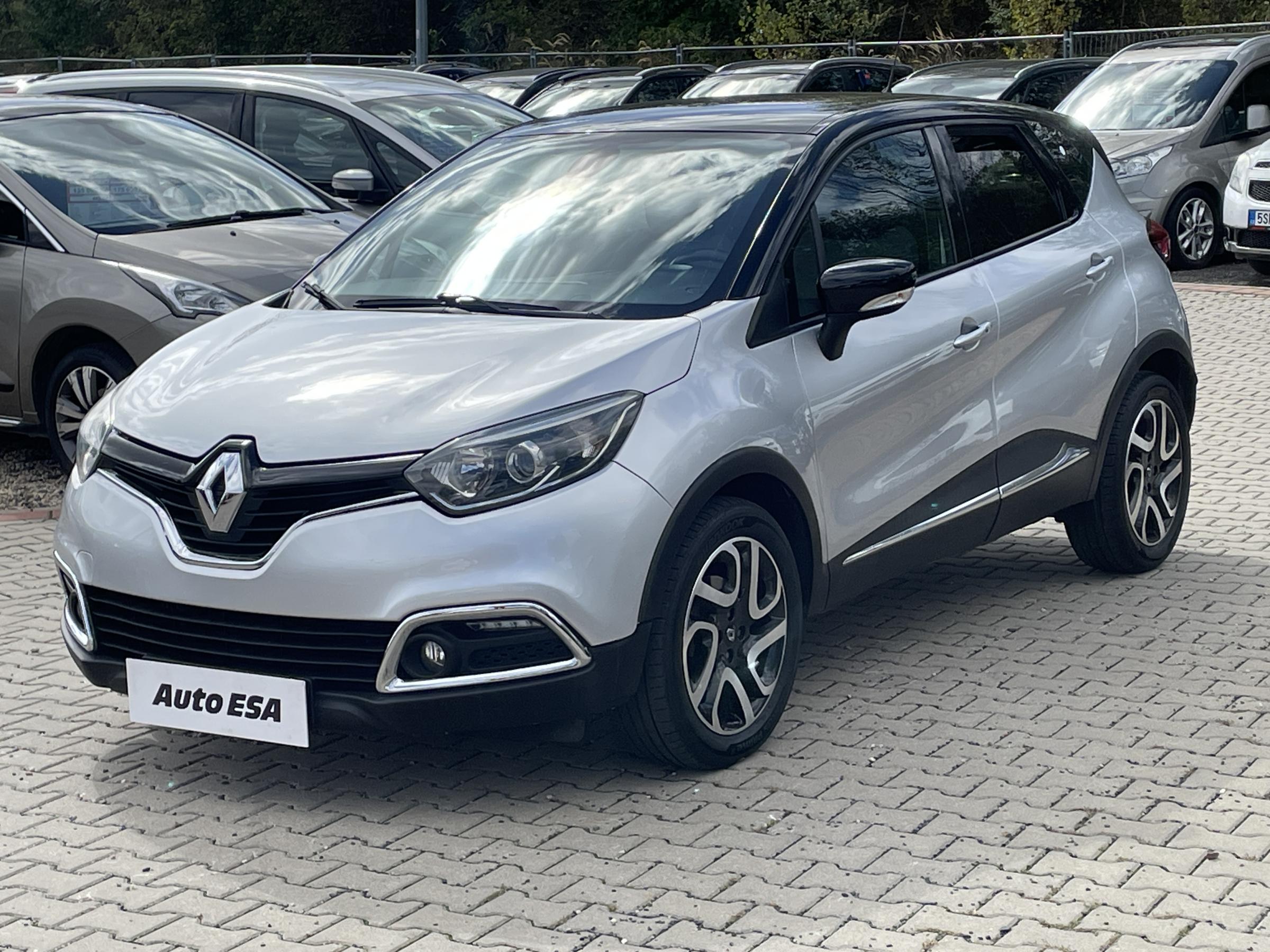 Renault Captur, 2015 - pohled č. 3