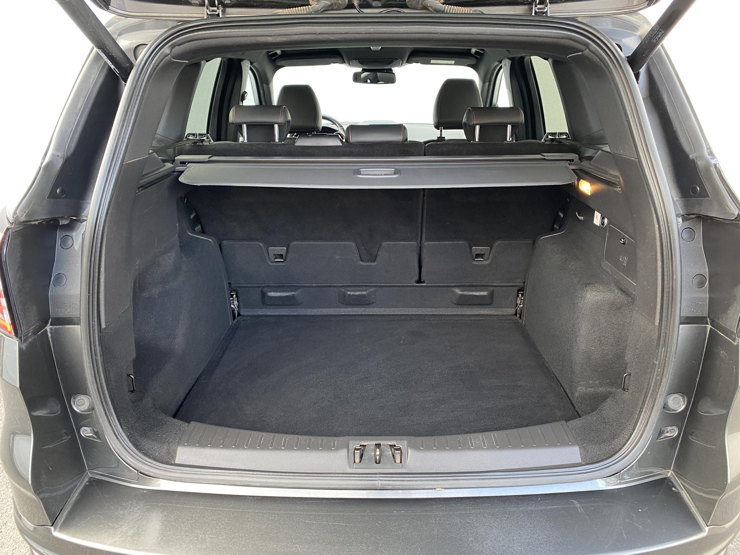 Ford Kuga, 2019 - pohled č. 7