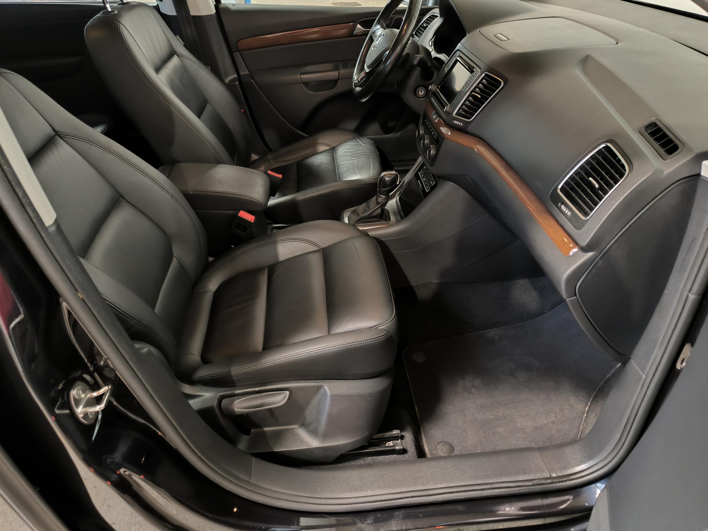 Volkswagen Sharan, 2016 - pohled č. 12