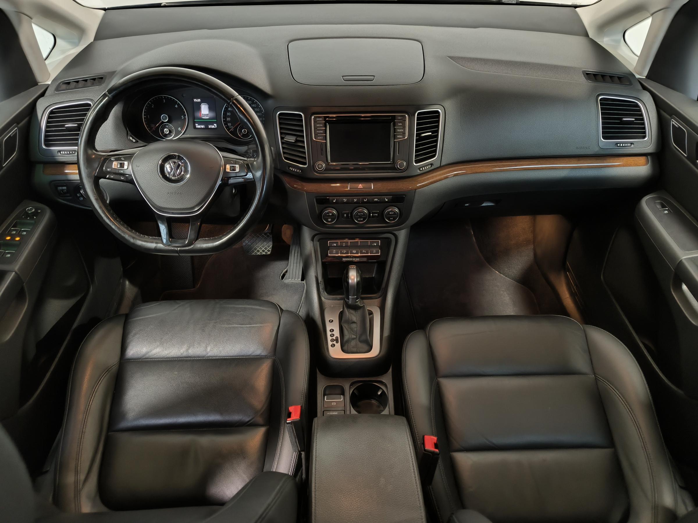 Volkswagen Sharan, 2016 - pohled č. 8