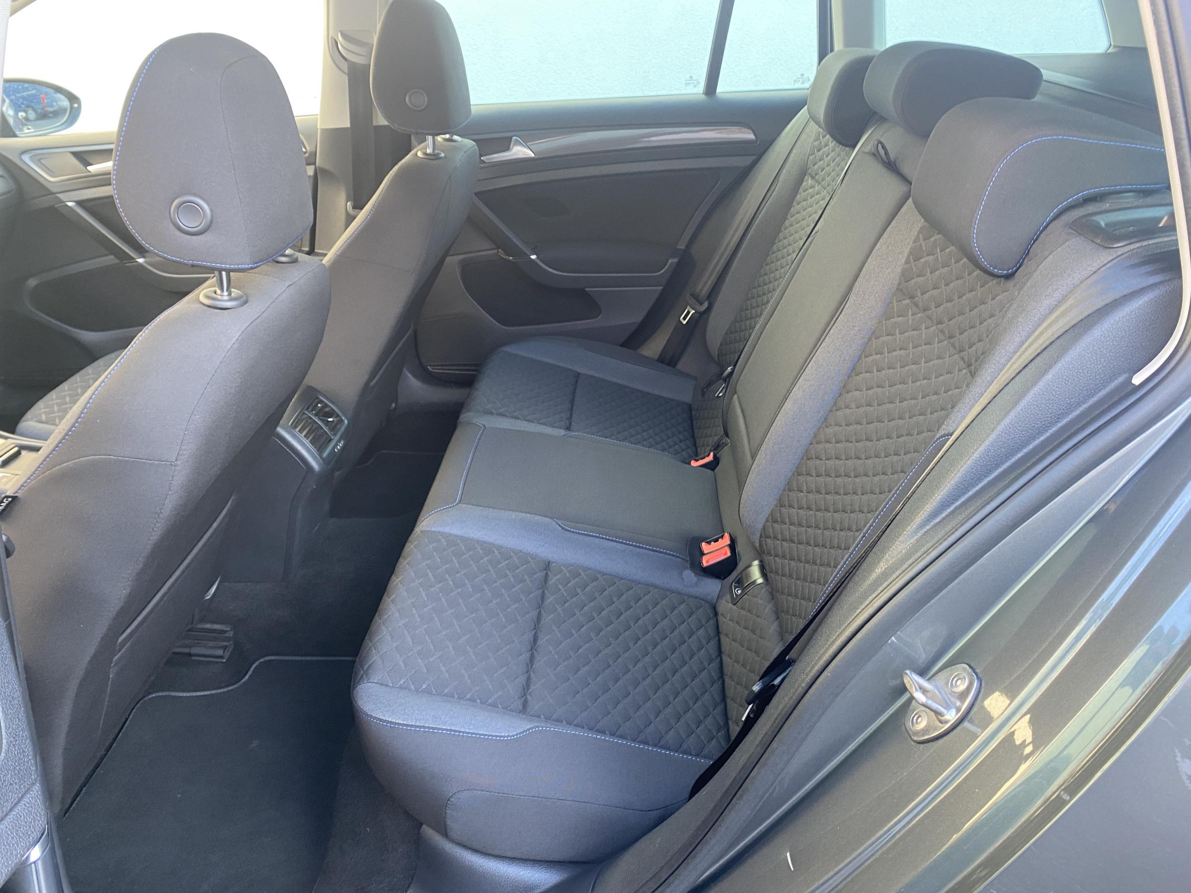 Volkswagen Golf, 2018 - pohled č. 10