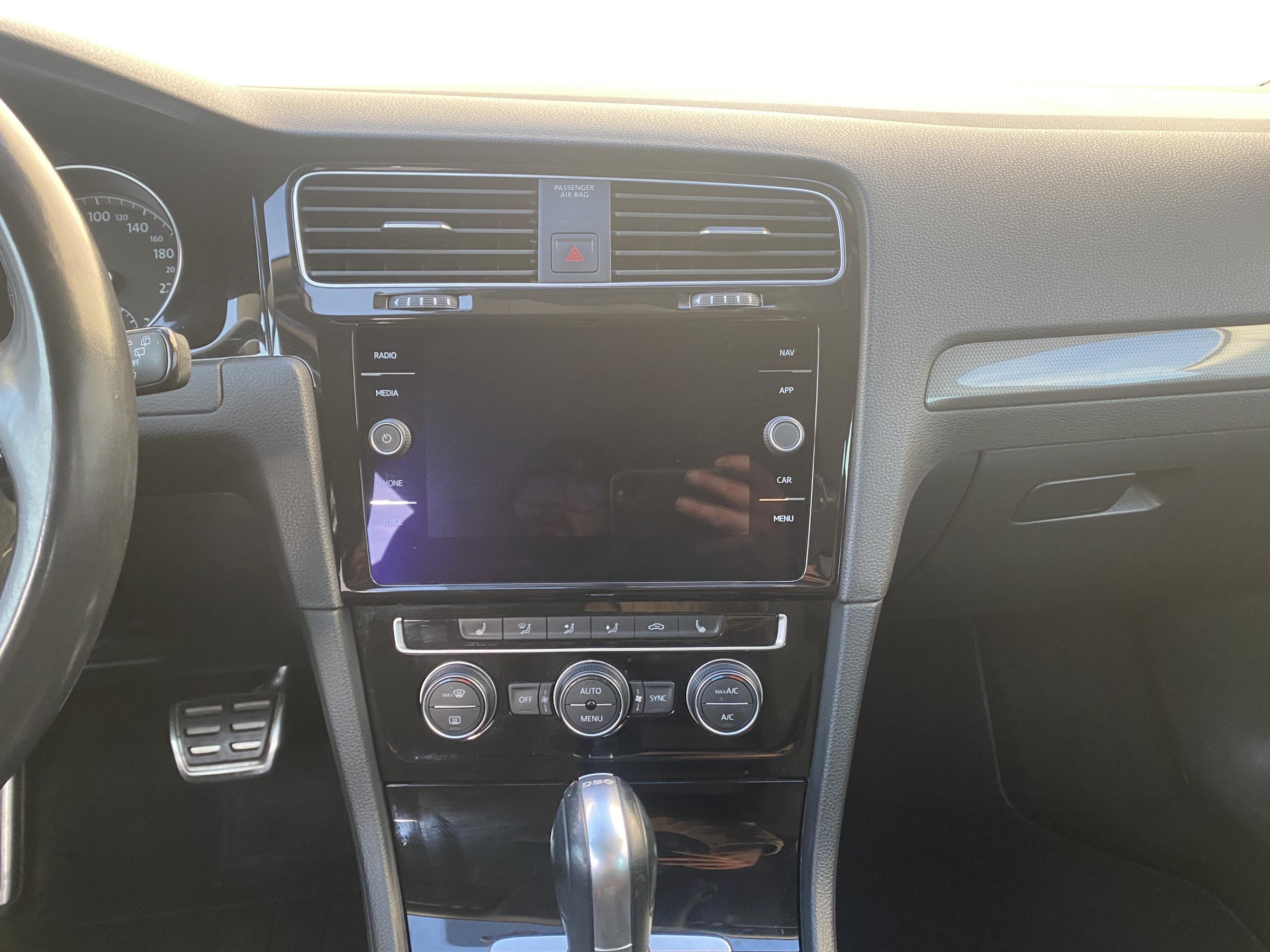 Volkswagen Golf, 2018 - pohled č. 12