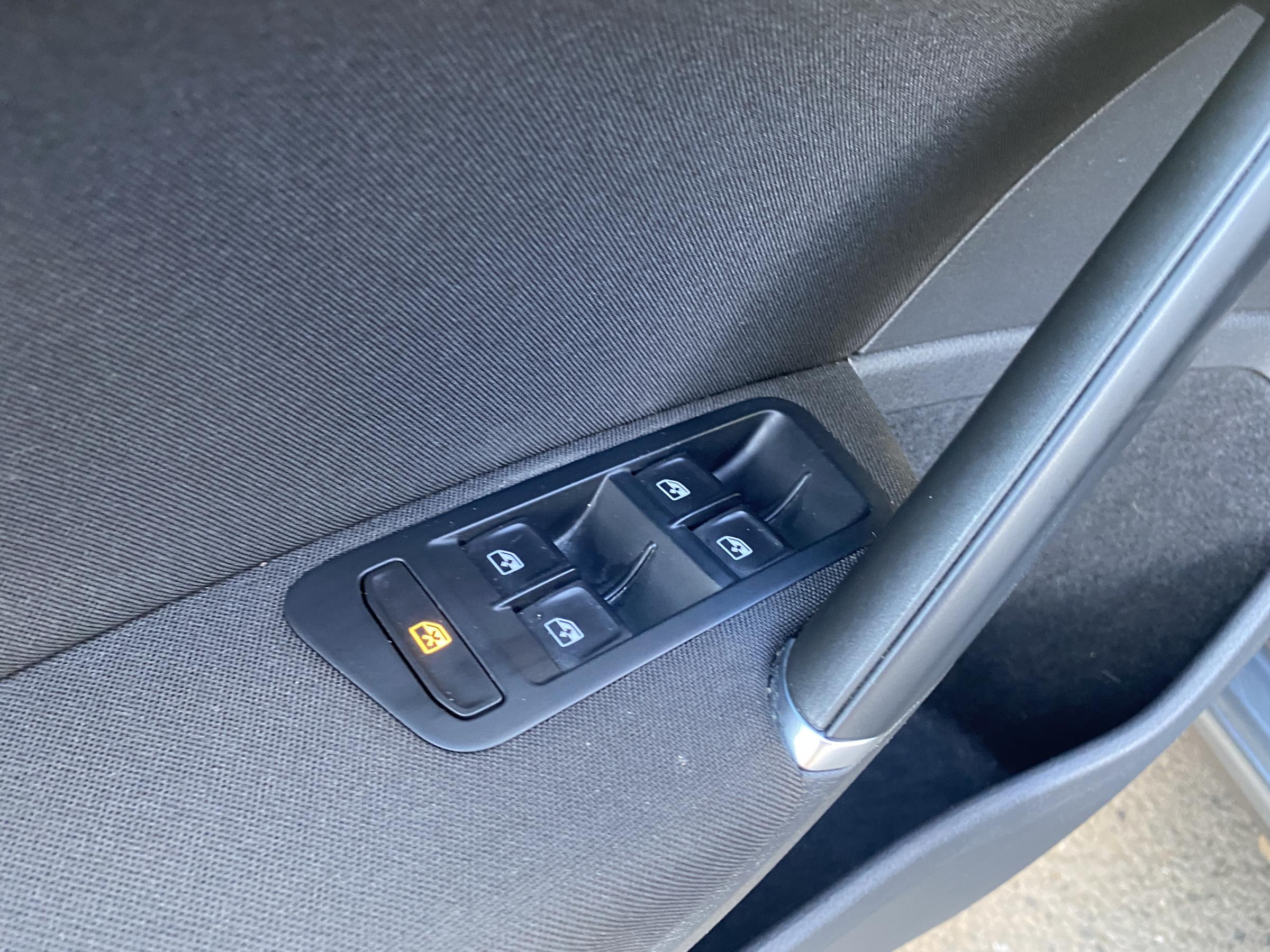 Volkswagen Golf, 2018 - pohled č. 13