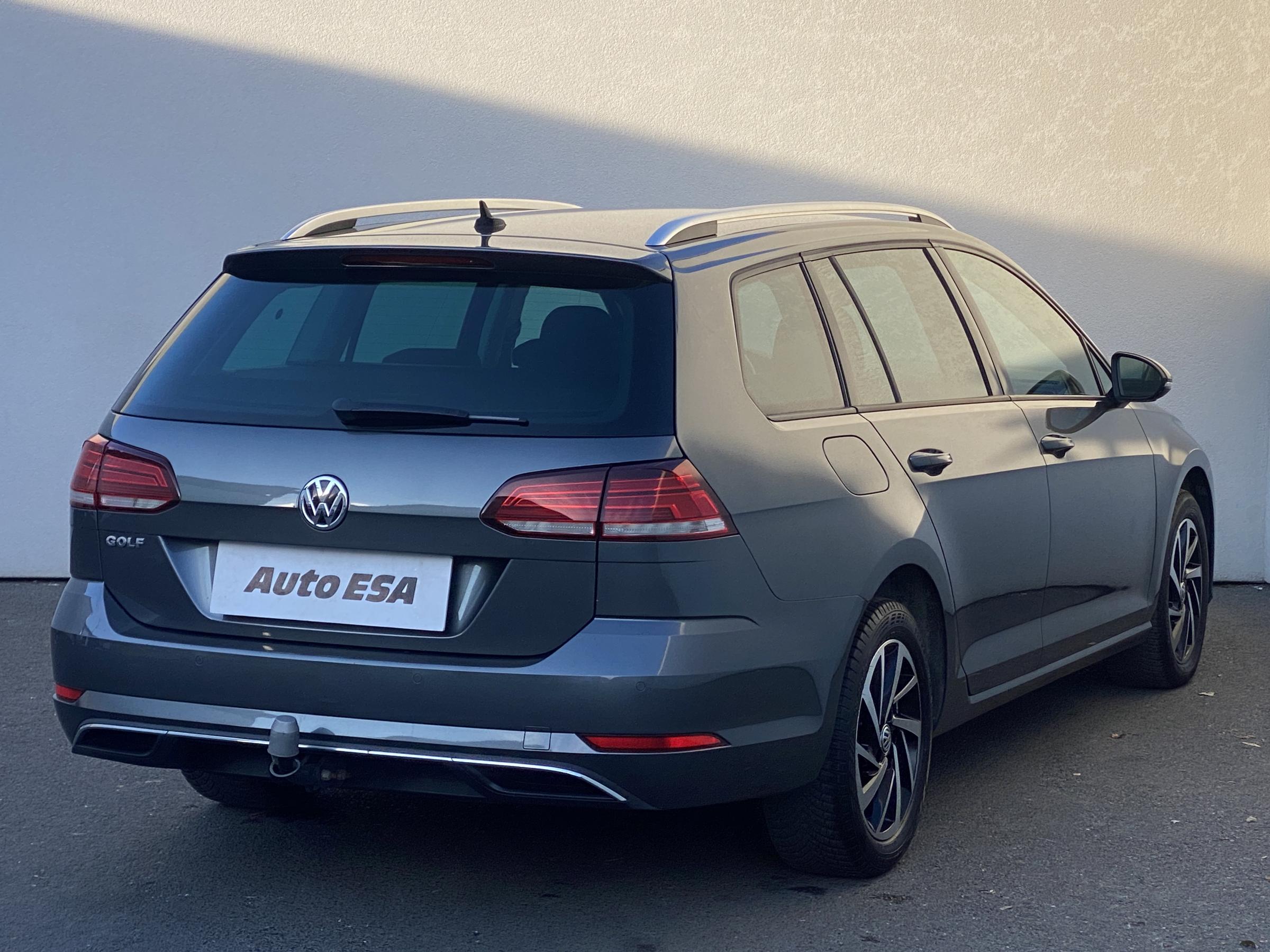 Volkswagen Golf, 2018 - pohled č. 4