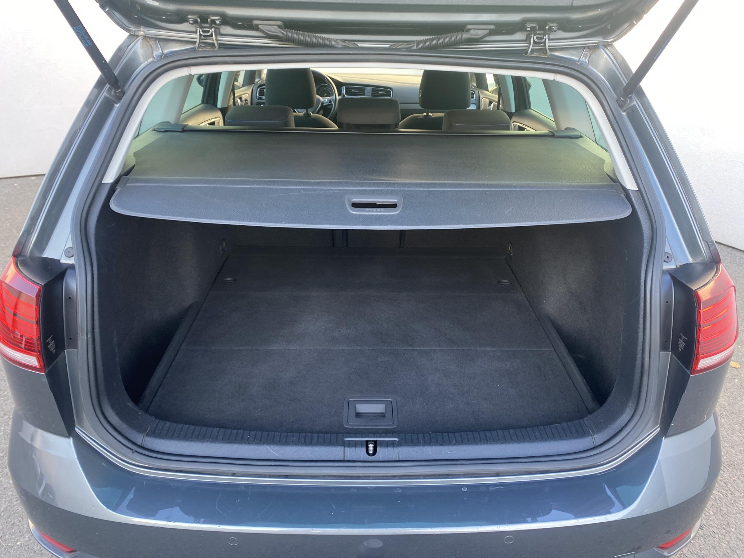 Volkswagen Golf, 2018 - pohled č. 7