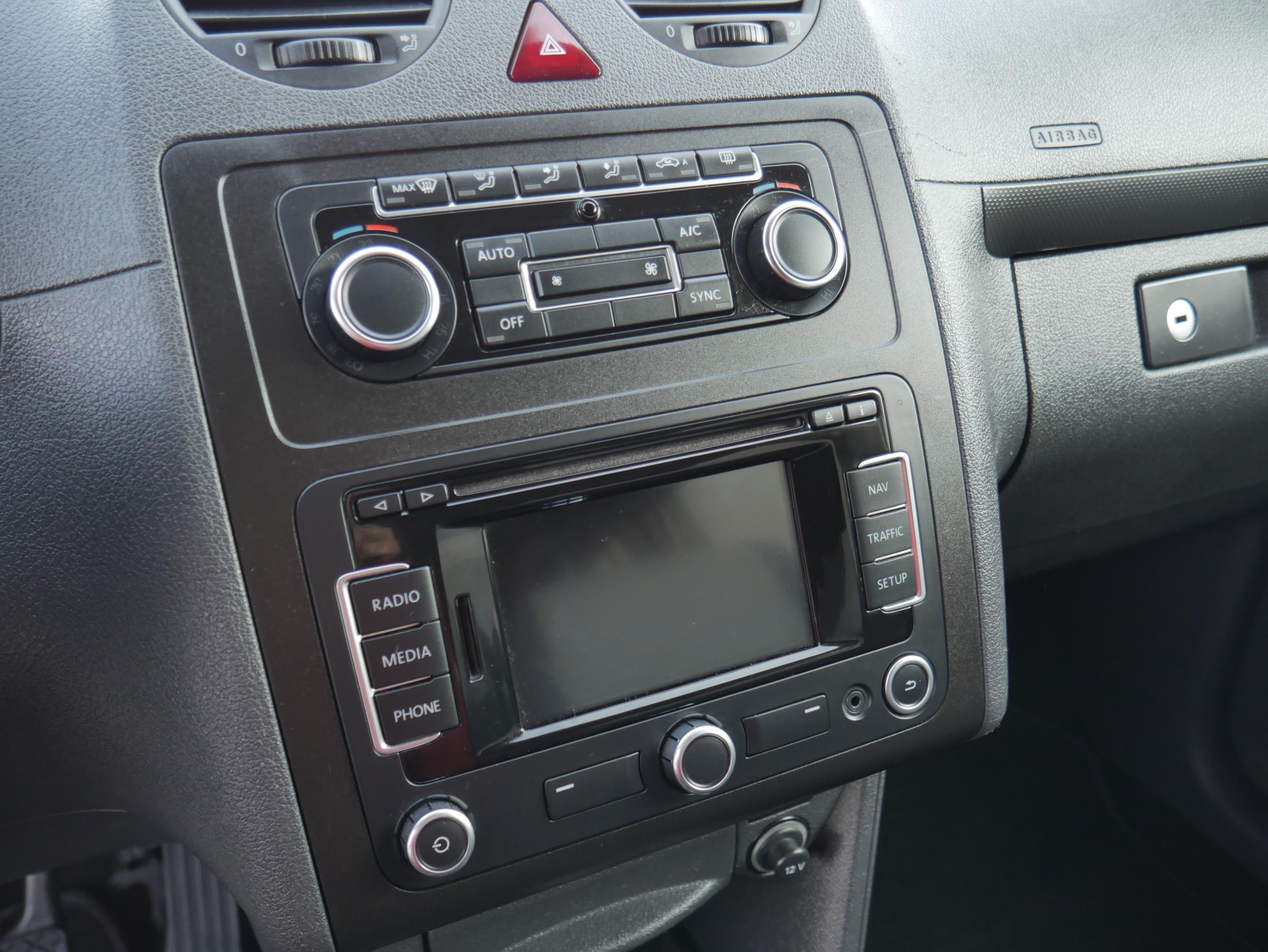 Volkswagen Caddy, 2013 - pohled č. 12