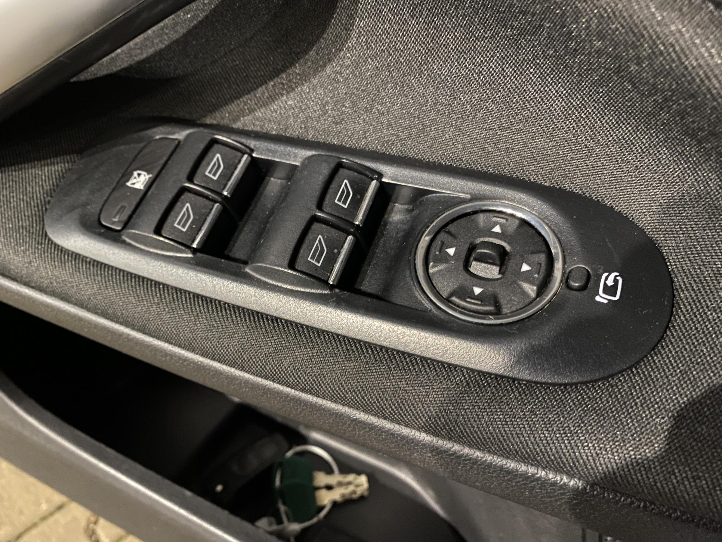 Ford Mondeo, 2010 - pohled č. 11