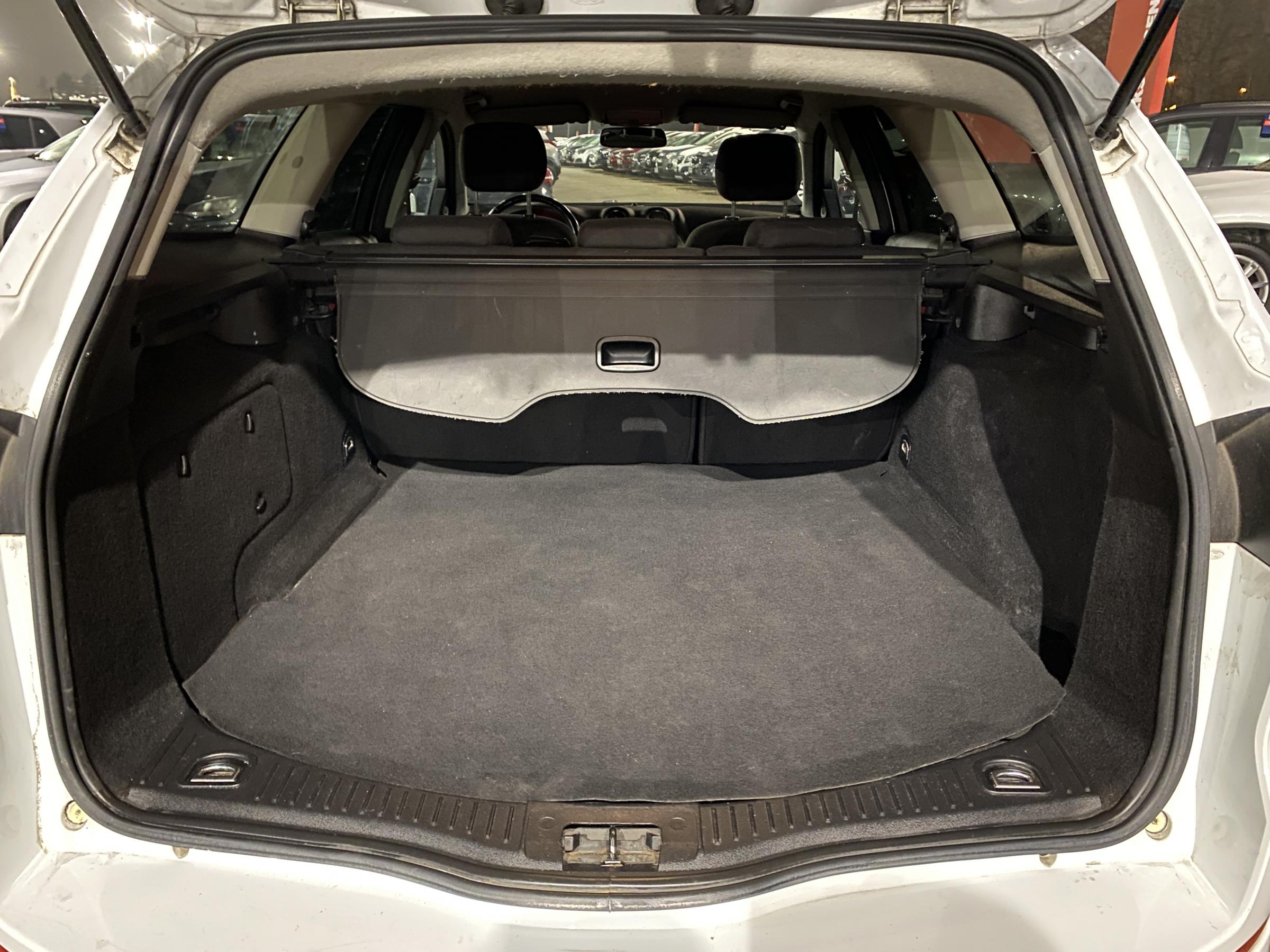 Ford Mondeo, 2010 - pohled č. 7