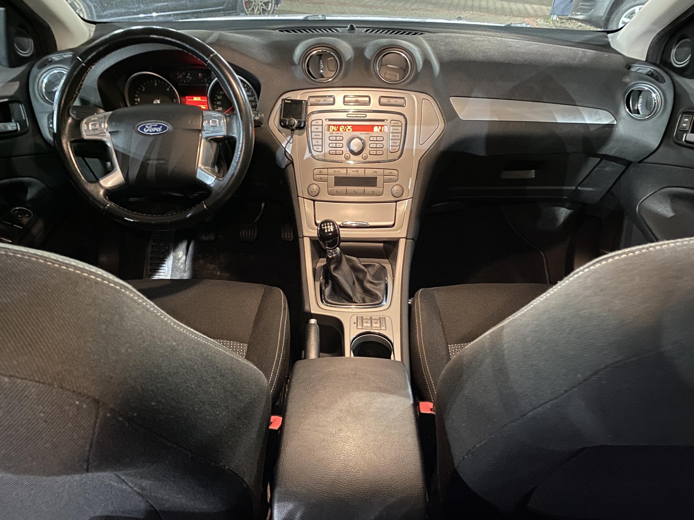 Ford Mondeo, 2010 - pohled č. 8