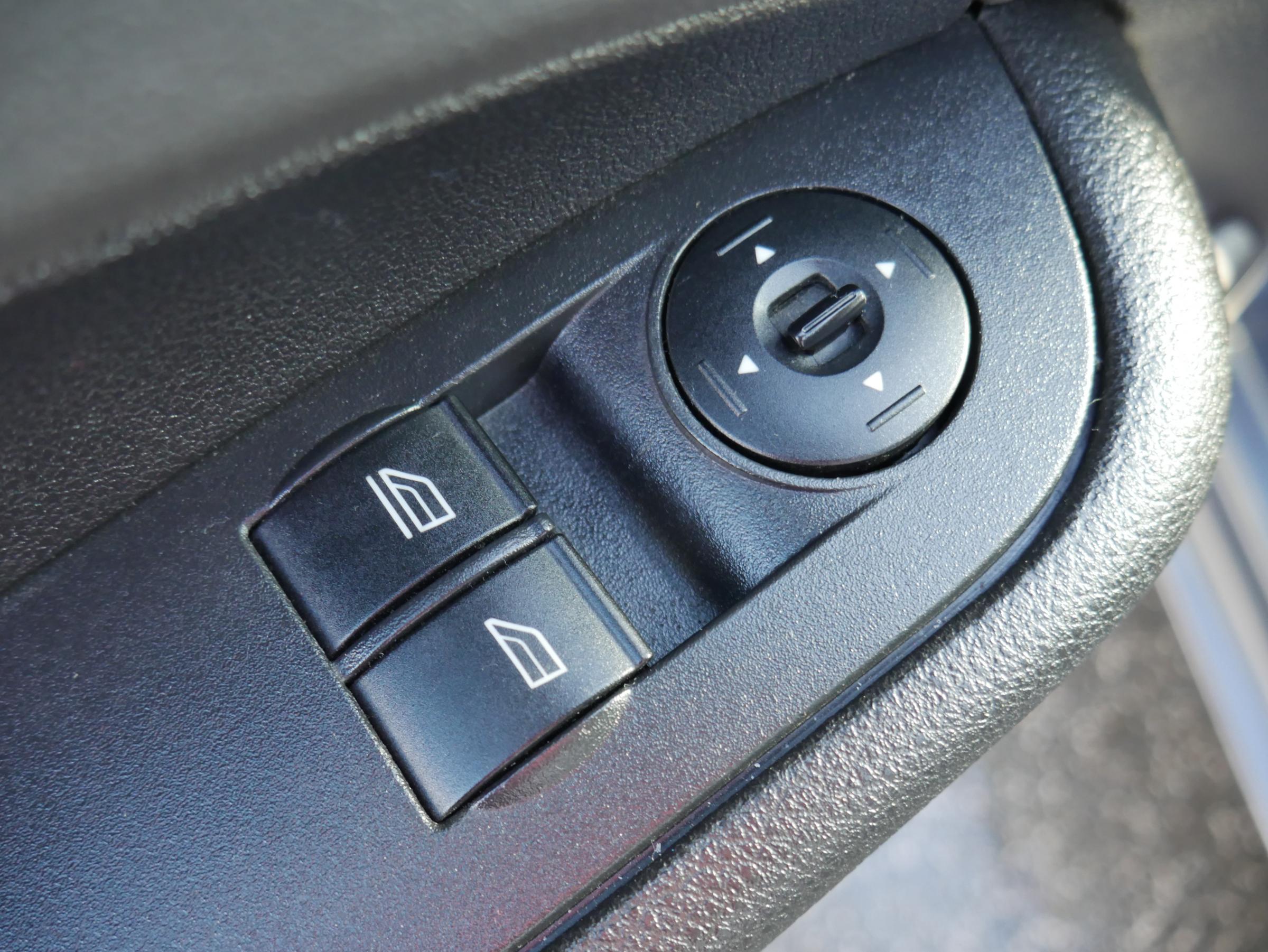 Ford Focus, 2005 - pohled č. 12