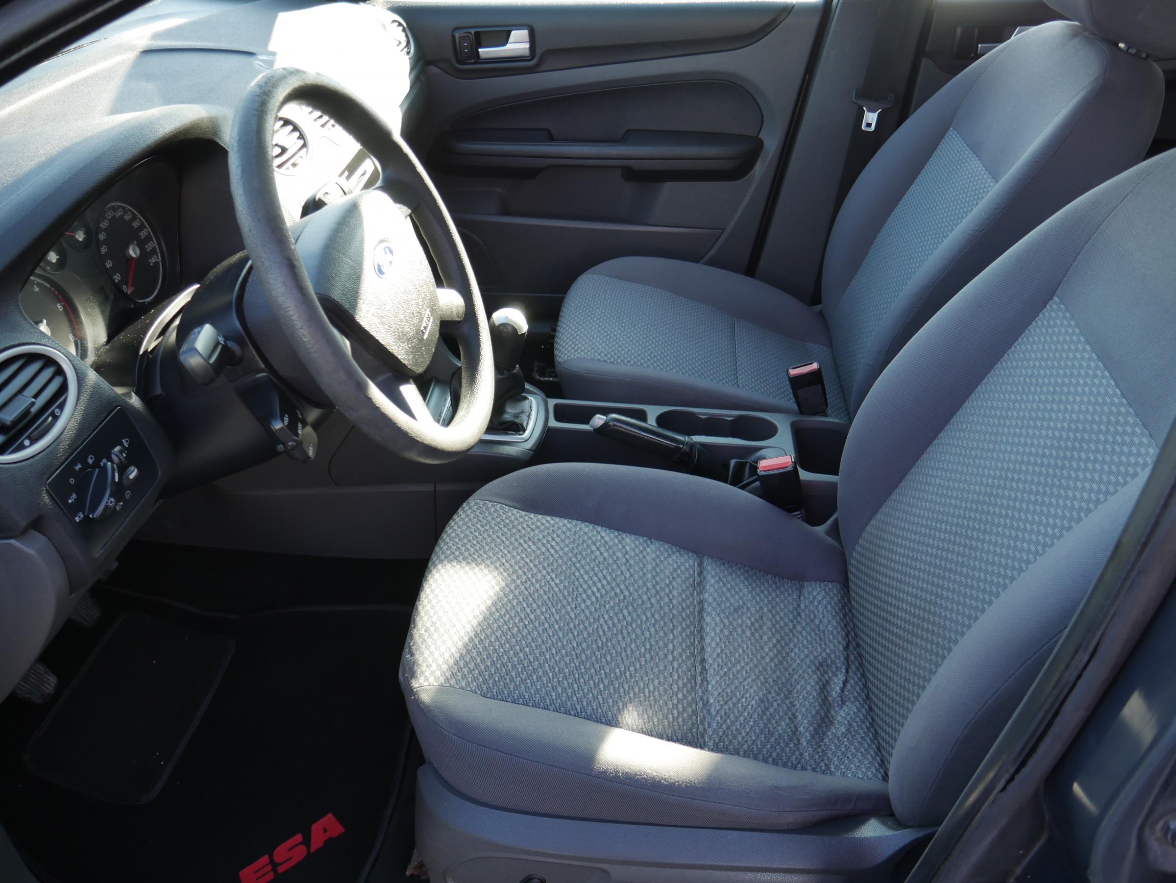 Ford Focus, 2005 - pohled č. 9