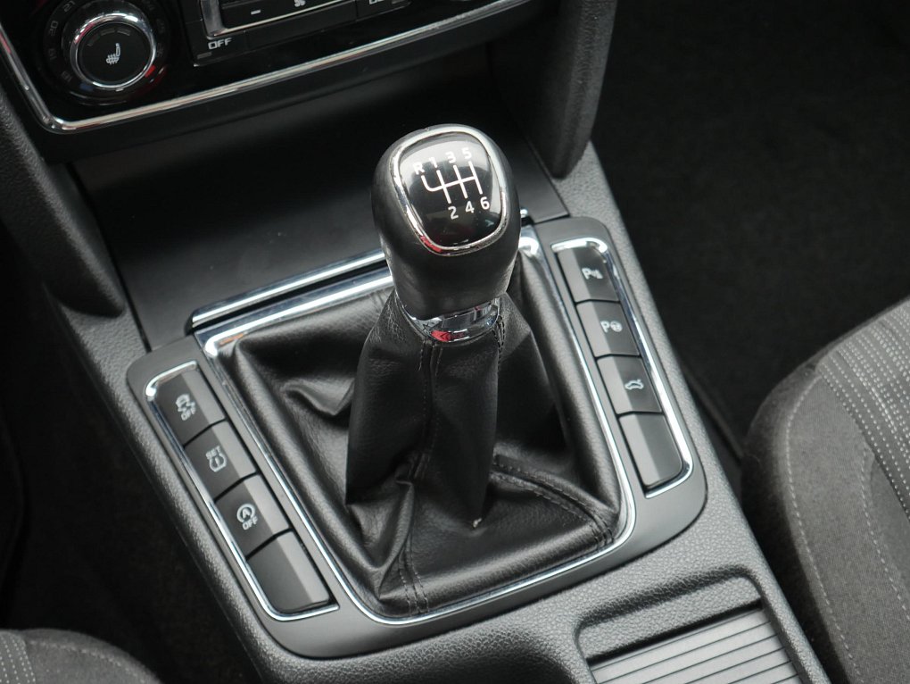 Škoda Superb II 2.0 TDi Elegance