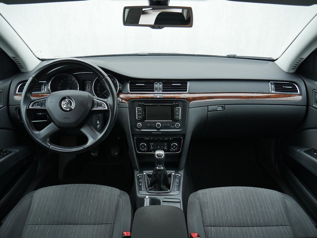 Škoda Superb II 2.0 TDi Elegance