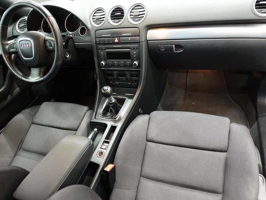 Audi A4 2.0 TDi  Cabriolet