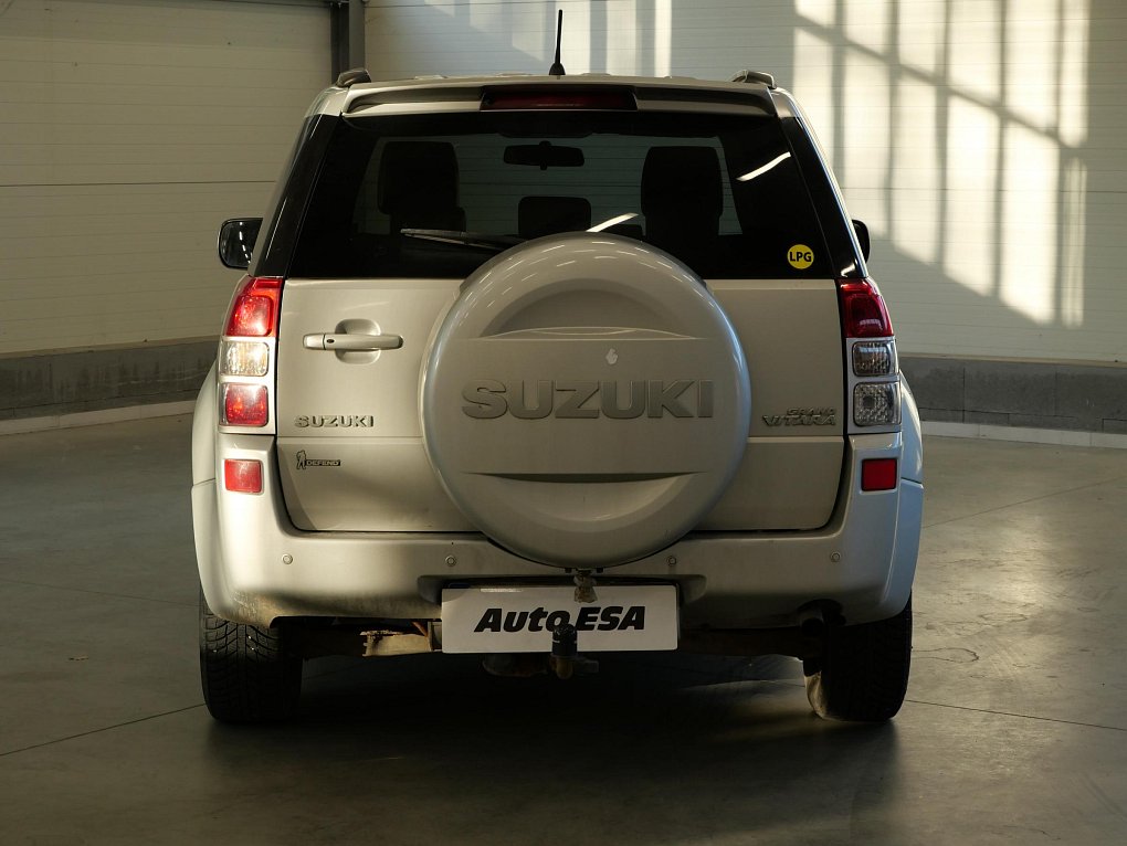 Suzuki Grand Vitara 2.0i  4x4
