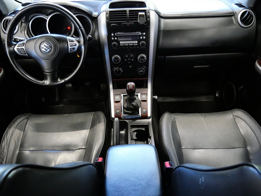 Suzuki Grand Vitara 2.0i  4x4