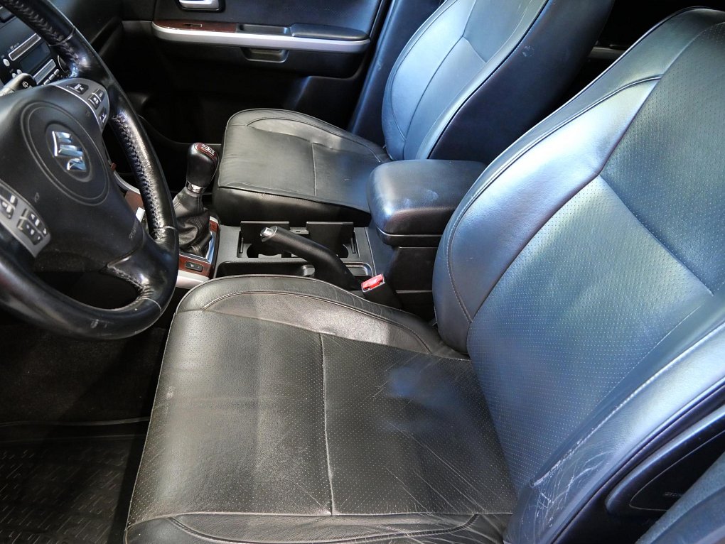 Suzuki Grand Vitara 2.0i  4x4
