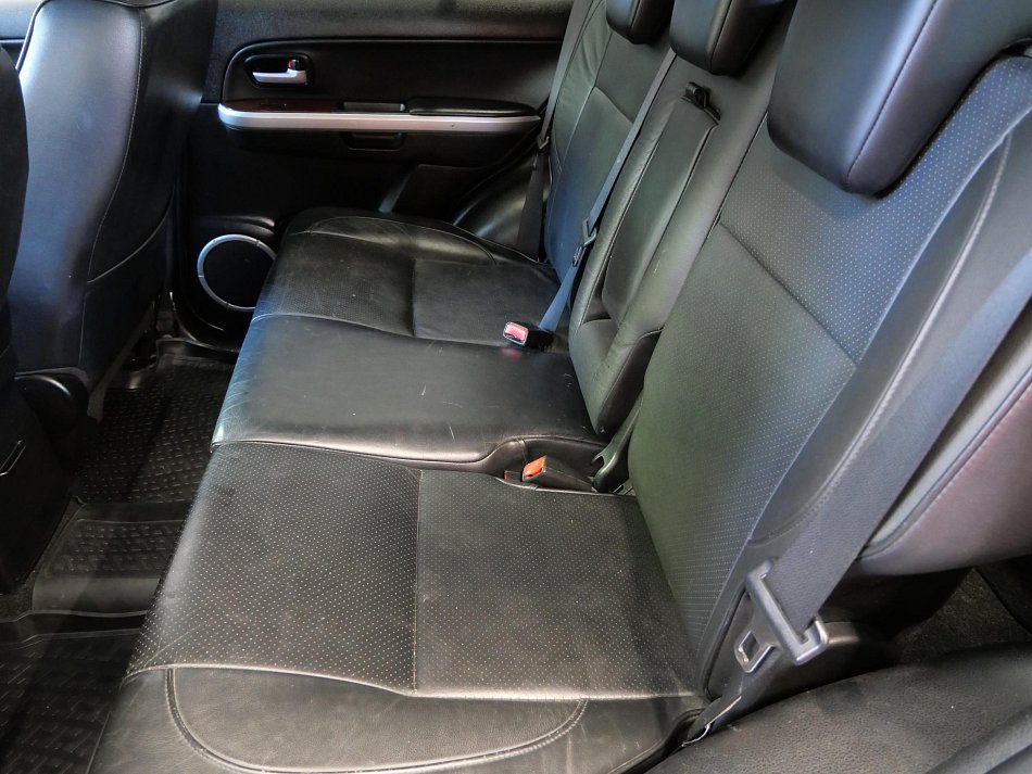Suzuki Grand Vitara 2.0i  4x4