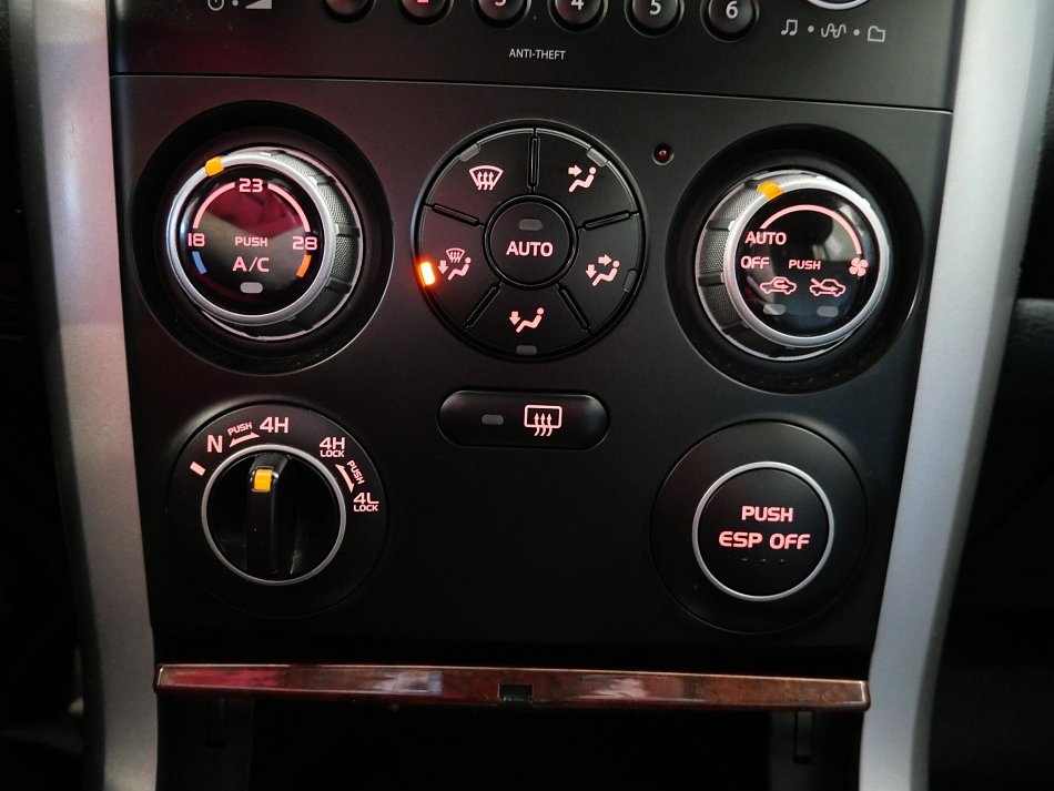 Suzuki Grand Vitara 2.0i  4x4