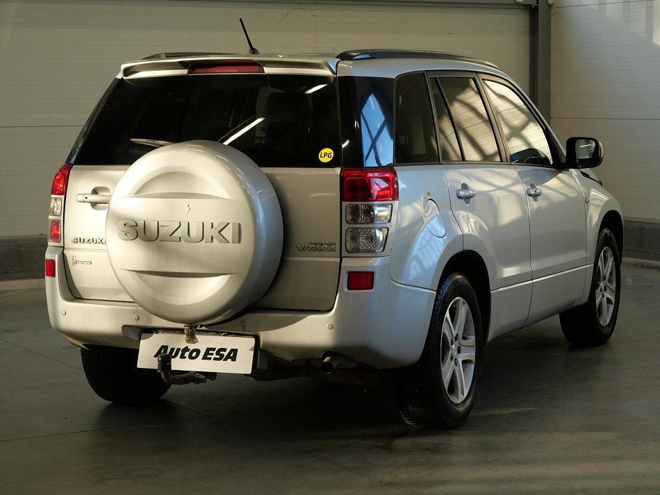 Suzuki Grand Vitara 2.0i  4x4