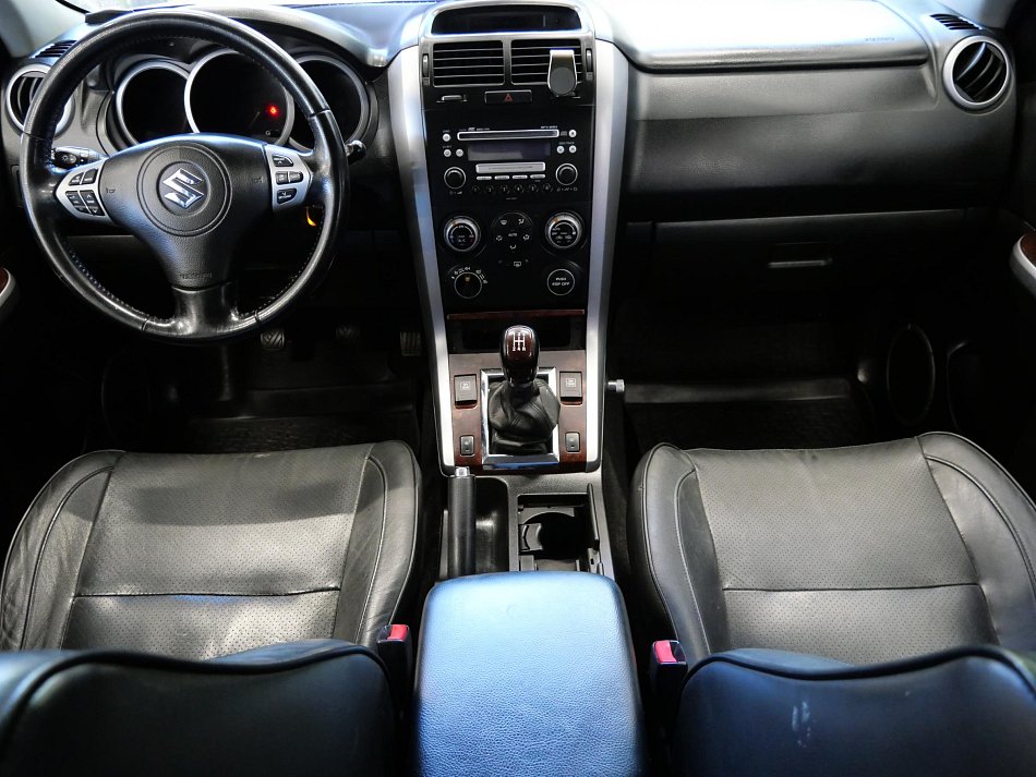 Suzuki Grand Vitara 2.0i  4x4